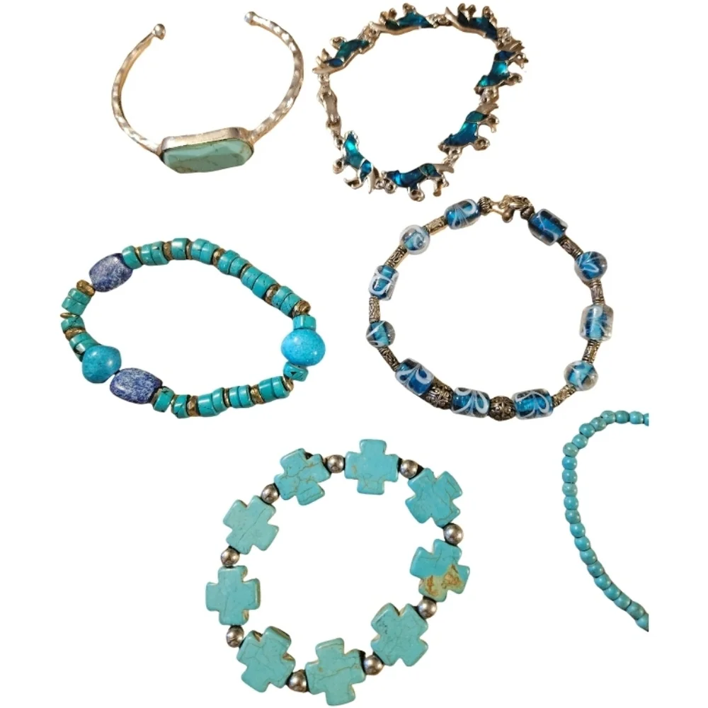 Lot 8 Pcs. Beaded Bracelets Blue Motif Assorted